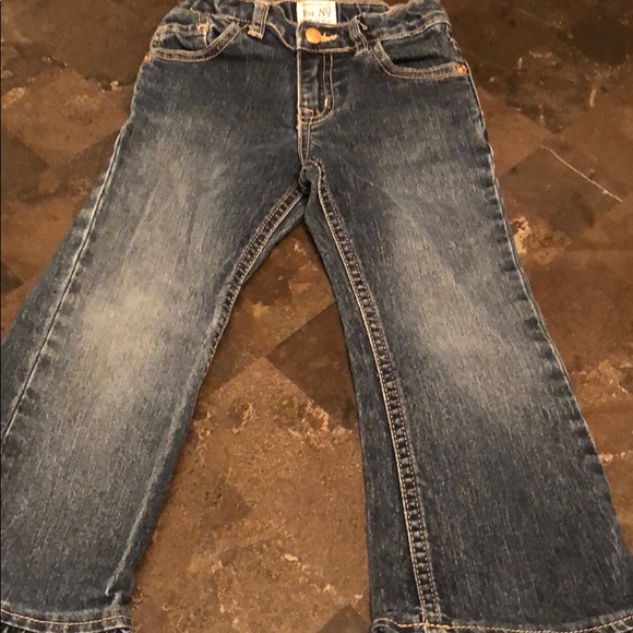 Bundle of jeans for toddler girl - Picture 2 of 8